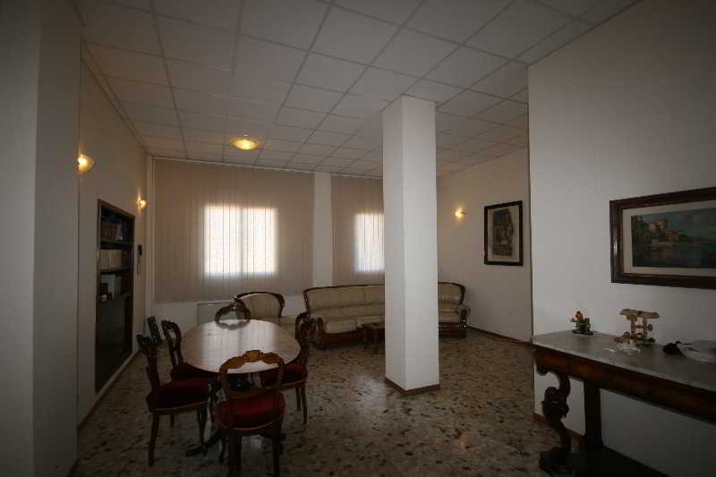 Hotel Parco Santa Rita à Sacrofano Extérieur photo