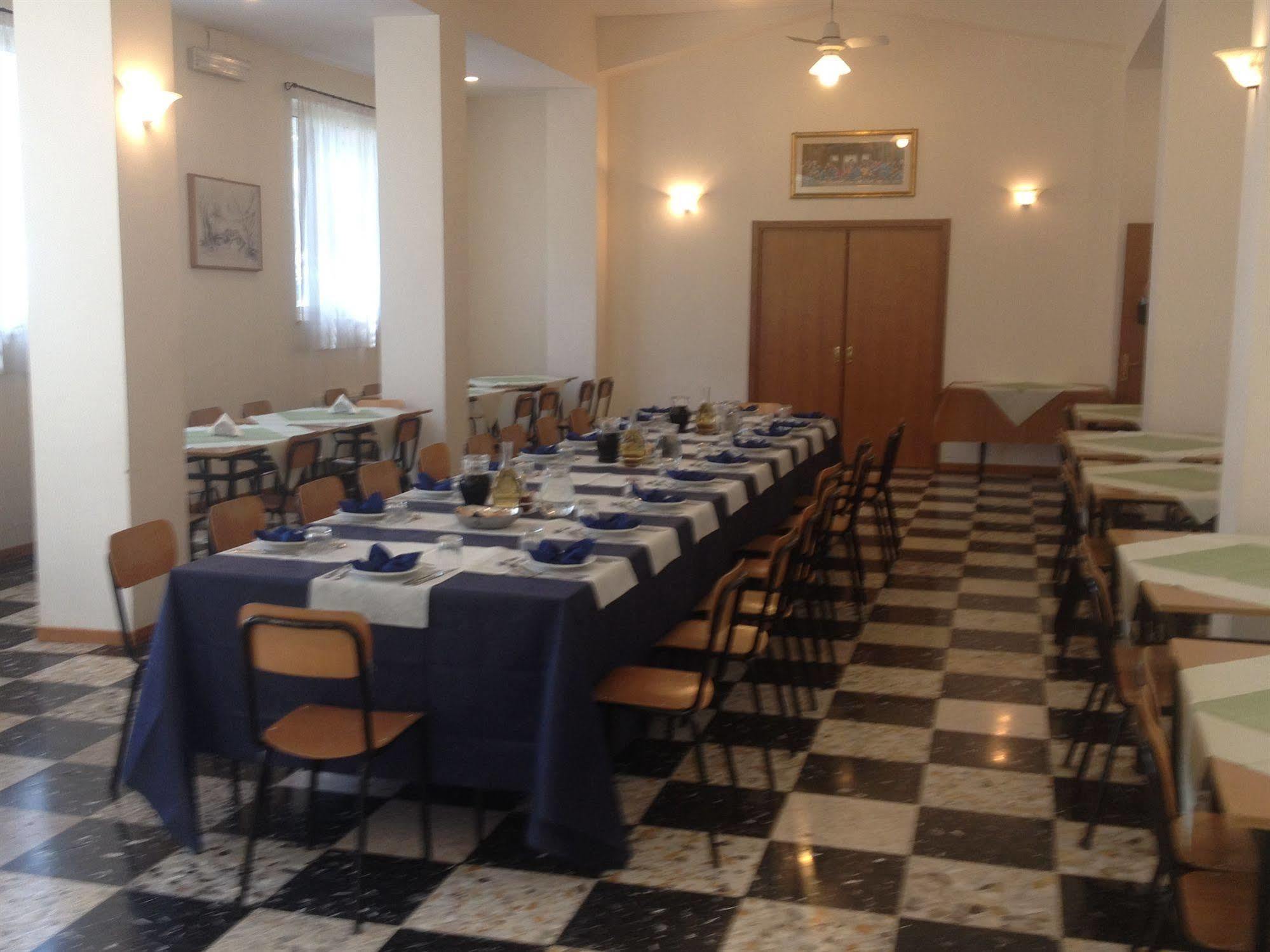 Hotel Parco Santa Rita à Sacrofano Extérieur photo
