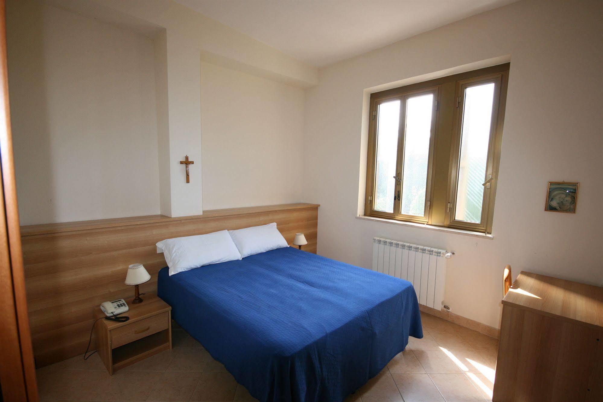 Hotel Parco Santa Rita à Sacrofano Extérieur photo